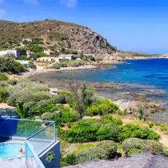 Hotel Best Western w Île-Rousse - Komfort i piękne widoki na morze