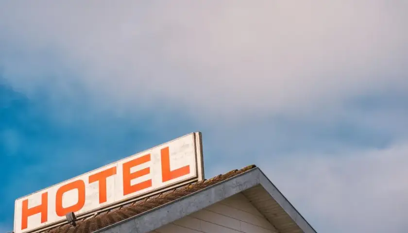Jak otworzyć hotel - kluczowe kroki i wymagania, które musisz znać