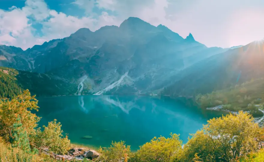 Morskie Oko szlak ile km? Poznaj długość trasy i trudności szlaku